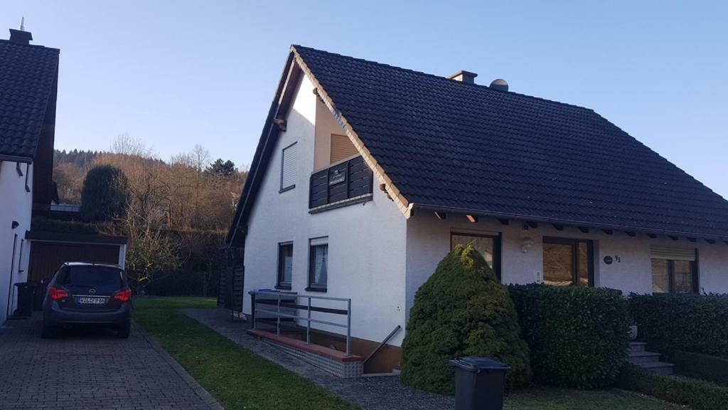 Ferienwohnung Daniela トラーベン・トラールバッハ エクステリア 写真
